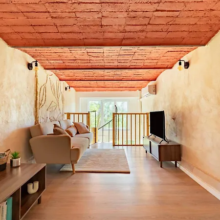 Apartment Le Resticas - Triplex Climatise Rustiques