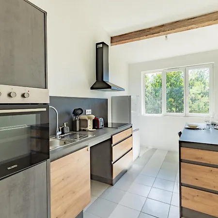 Le Resticas - Triplex Climatise Apartment *